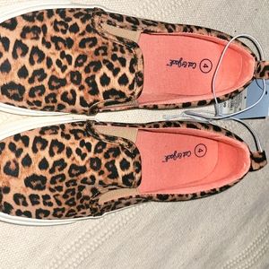 Cat and Jack size 4 girl shoes